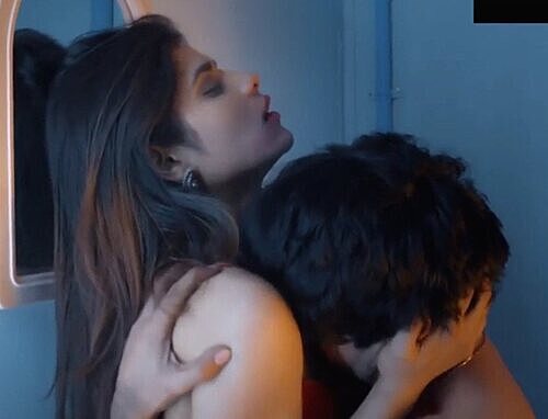 Zeliya Christopher Hot Sex Scene in Charmsukh Train Ullu Web series