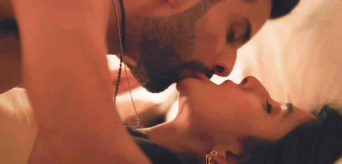 Kanika Mann Kissing Sex Scene in Fuh Se Fantasy S02