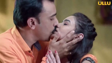 Leena jumani Hot kissing Scene Video in Ullu Web serial