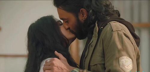 Isha Talwar Hot Sex Kissing Scenes in Chamak 2023