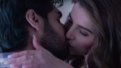 Tara Sutaria Sex scenes in Tadap Movie